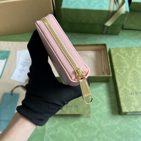 Длинный кошелек с логотипом Gucci, выполненным рукописным шрифтом