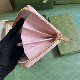 Длинный кошелек с логотипом Gucci, выполненным рукописным шрифтом