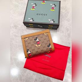 Официальный сайт Gucci обновлен! В сотрудничестве с Disney создан