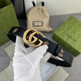 3 см. Фрукты и овощи являются символом игривого духа Gucci и стал