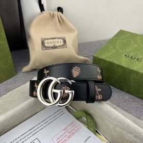 3 см. Фрукты и овощи являются символом игривого духа Gucci и стал