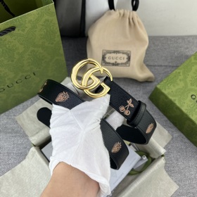 3 см. Фрукты и овощи являются символом игривого духа Gucci и стал