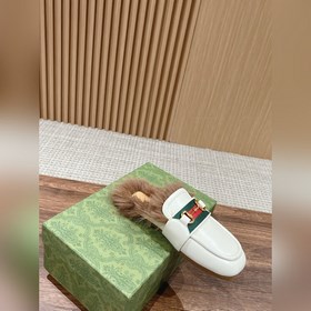 Gucci с застежкой виде конской головы, новая модель из шерсти, кв