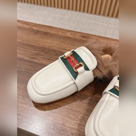 Gucci с застежкой виде конской головы, новая модель из шерсти, кв