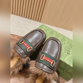 Gucci с застежкой виде конской головы, новая модель из шерсти, кв