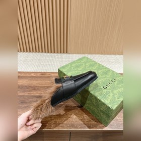 Gucci с застежкой виде конской головы, новая модель из шерсти, кв
