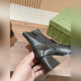GUCCI Ботинки с застежкой-пряжкой Ботинки с боковой молнией, легк
