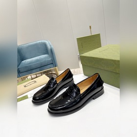 Лоферы Gucci Материал： кожа бычка с открытым краем Внутренняя под