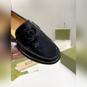 Лоферы Gucci Материал： кожа бычка с открытым краем Внутренняя под