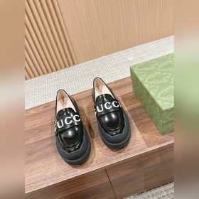 Gucci 2024 осень-зима, новая модель Blondie, небольшие круглые ло