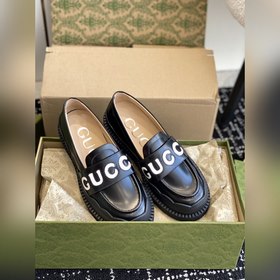 Gucci Новая модель с логотипом виде волны, цветочным узором и тол