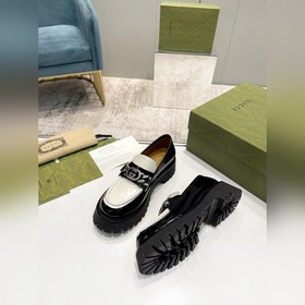 Gucci Лоферы на толстой подошве Материал： кожа бычка с открытым к