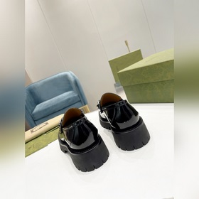 Gucci Лоферы на толстой подошве Материал： кожа бычка с открытым к