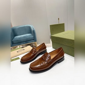 Лоферы Gucci Материал： кожа бычка с открытым краем Внутренняя под