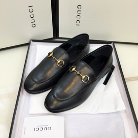 GUCCI ~ Классическая модель GUCCI, столетняя модель Классическая 