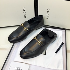 GUCCI ~ Классическая модель GUCCI, столетняя модель Классическая 