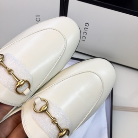 GUCCI ~ Классическая модель GUCCI, столетняя модель Классическая 