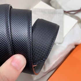 Мужской ремень Hermès Clemence из телячьей кожи с паленой пряжкой