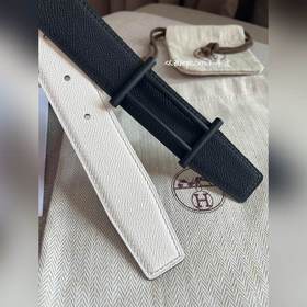 Hermes-32MM, аналогично модели Hermes, изготовлен из кожи теленка