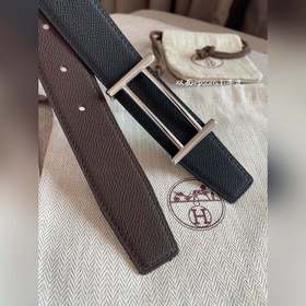 Hermes-32MM, аналогично модели Hermes, изготовлен из кожи теленка