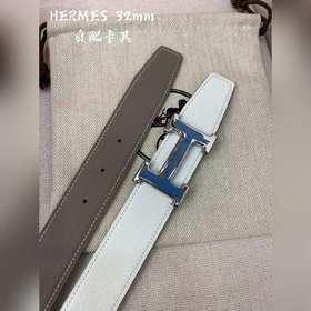 Hermes-32MM, аналогично модели Hermes, изготовлен из кожи теленка