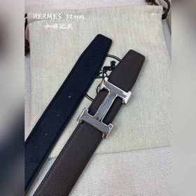 Hermes-32MM, аналогично модели Hermes, изготовлен из кожи теленка