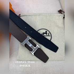 Hermes-32MM, аналогично модели Hermes, изготовлен из кожи теленка