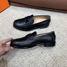 Торговая марка： Hermès (Эрмес) Размер： 39-44 (38, 45 на заказ) Ка