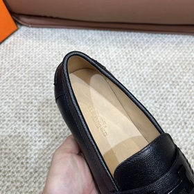 Торговая марка： Hermès (Эрмес) Размер： 39-44 (38, 45 на заказ) Ка