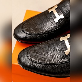 Торговая марка： HERMES «Hermès» Кожаные туфли для повседневной но