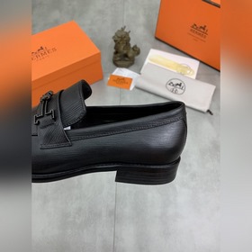 Вода окрасила говядину [Hermès] Новейшая модель мужских кожаных 