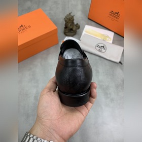 Вода окрасила говядину [Hermès] Новейшая модель мужских кожаных 