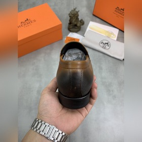 Вода окрасила говядину [Hermès] Hermès представляет новую модель