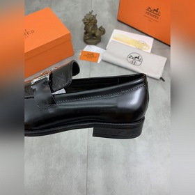 Вода окрасила говядину [Hermès] Hermès представляет новую модель