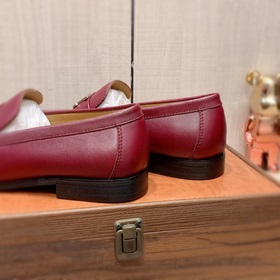 «HERMES» Новейшая модель обуви для отдыха от ведущего бренда [Пр