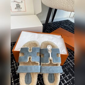 Hermes – неожиданный сюрприз. Модные тапочки Hermes из высококаче