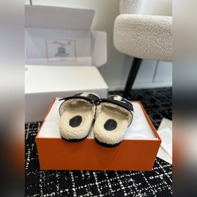Hermes – неожиданный сюрприз. Модные тапочки Hermes из высококаче