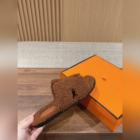 【Высший класс】 Hermes #меховые тапочкиз цельного меха H В этом г