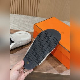 Hermes милые тапочки-тапочки. Подходят к любому наряду, создают н