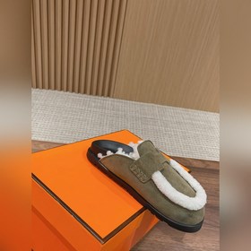 Hermes милые тапочки-тапочки. Подходят к любому наряду, создают н