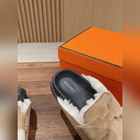 Hermes милые тапочки-тапочки. Подходят к любому наряду, создают н