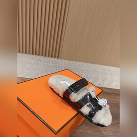 【Высший класс】 Кожаные тапочки Hermes с мехом. В этом году для из