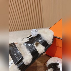 【Высший класс】 Кожаные тапочки Hermes с мехом. В этом году для из