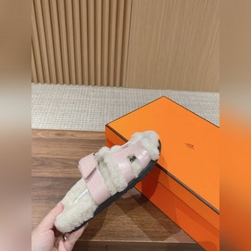 【Высший класс】 Кожаные тапочки Hermes с мехом. В этом году для из