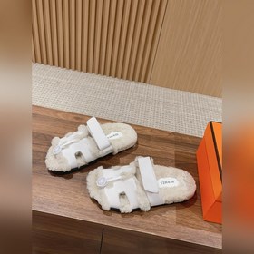 【Высший класс】 Кожаные тапочки Hermes с мехом. В этом году для из