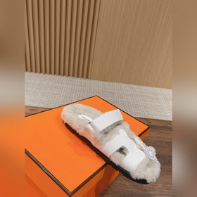 【Высший класс】 Кожаные тапочки Hermes с мехом. В этом году для из
