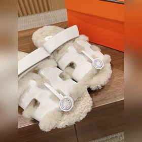 【Высший класс】 Кожаные тапочки Hermes с мехом. В этом году для из