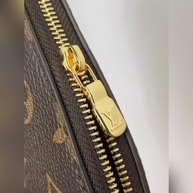 Сумка для косметики M47515. Эта компактная сумка для косметикизго