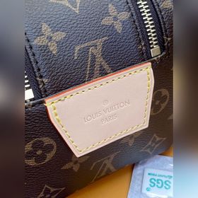 44494 Косметичка для пожилых людей (ɑ) Большая косметичка имеет э