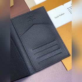 N82510 Черный! С узором страуса, паспортный чехол. Этот паспортны